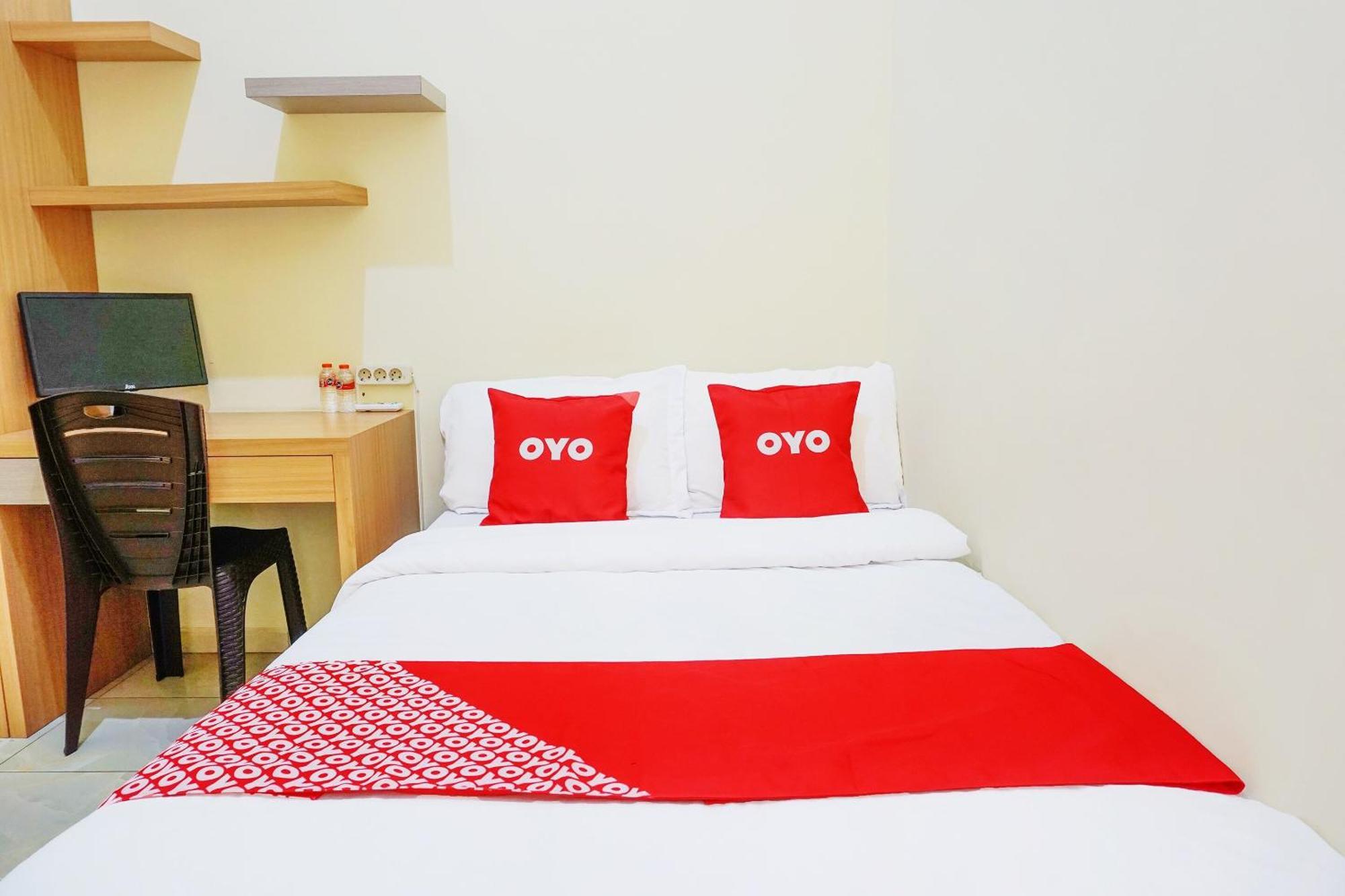 Super Oyo Flagship 90723 Berlima Guest House Syariah Malang Exterior foto